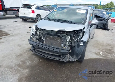 2016 Nissan Versa Note S (Sr)/S Plus/Sl/Sr/Sv z USA, uszkodzony, nr VIN 3N1CE2CPXGL368205